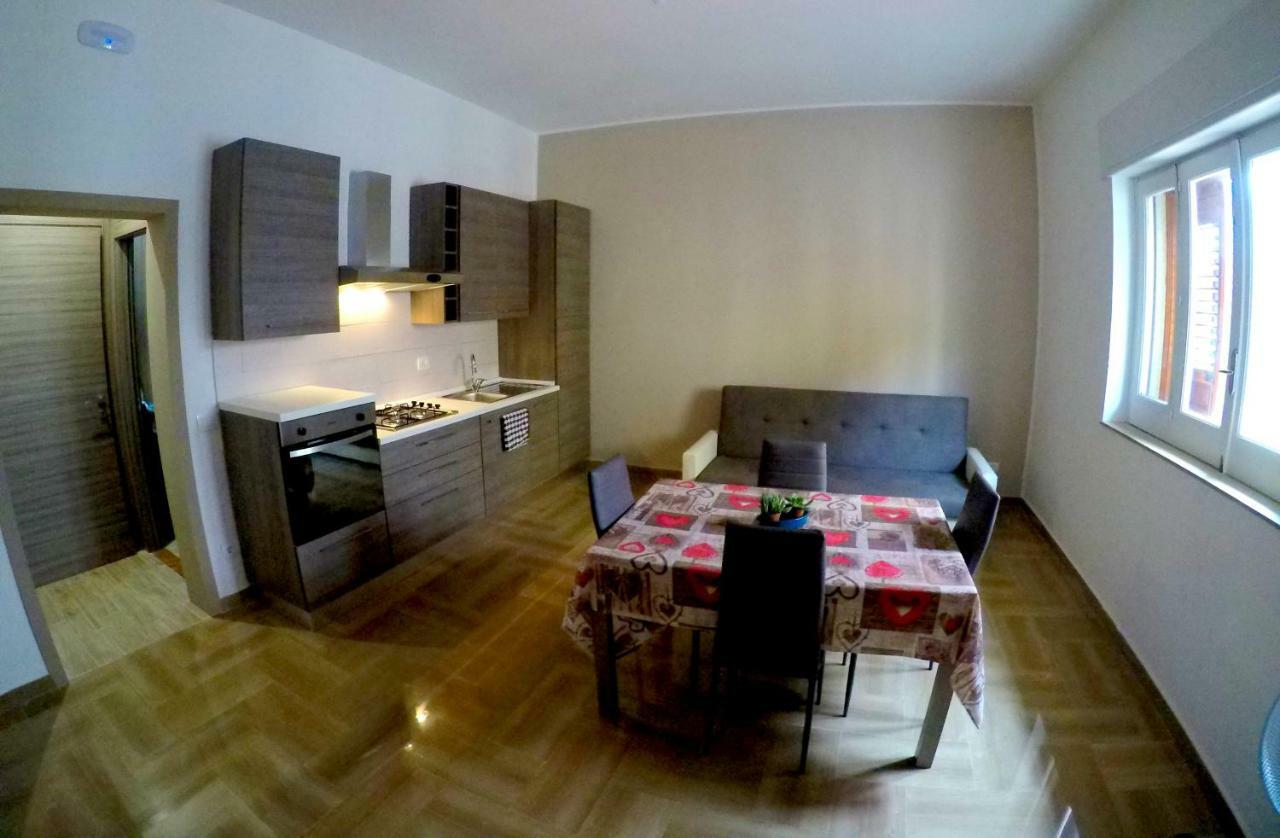 Welcome Home Apt. 2 بوزالو المظهر الخارجي الصورة